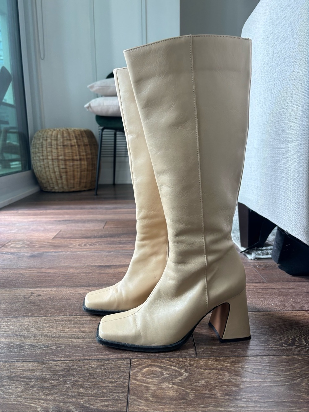 100%genuine leather angel Alarcon made in Spain Cream Knee-High Block Heel Boots
